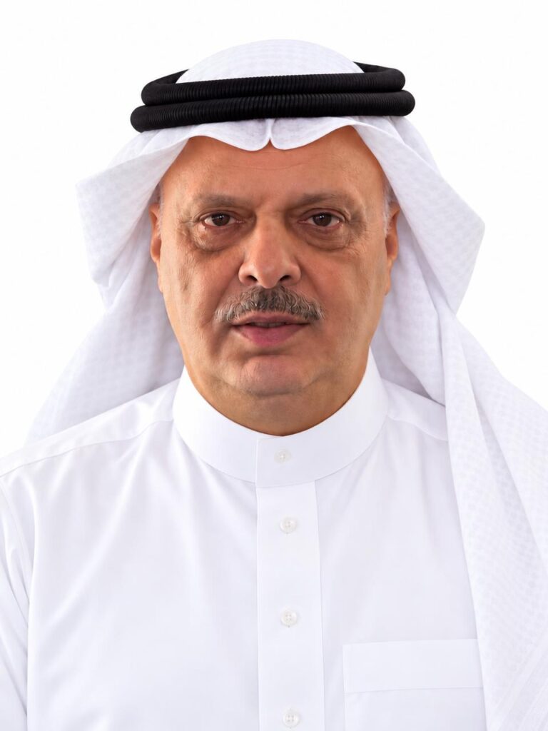 كاتب صحفي وإعلامي أردني، صاحب خبرات في الإعلام والإدارة والاستثمار وتنظيم المؤتمرات