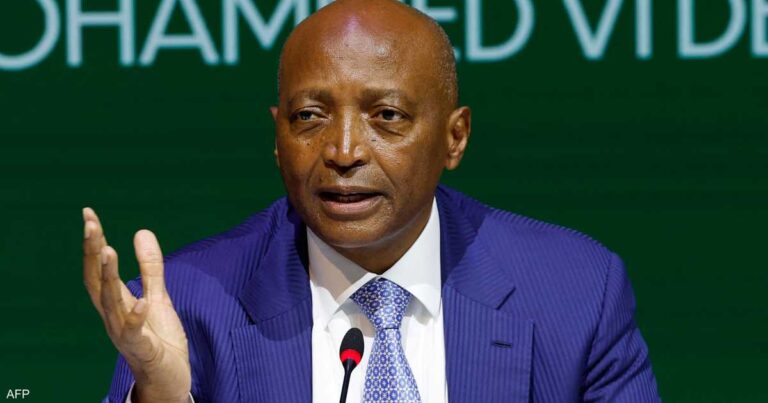 رئيس الكاف باتريس موتسيبي ينفي اتهامات الفساد والتحيز للمغرب من السنغال