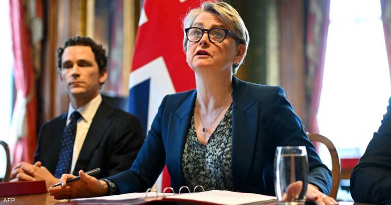 بريطانيا تدعو لاستئناف كامل لحركة الملاحة في مضيق هرمز للحفاظ على الأمن والاستقرار