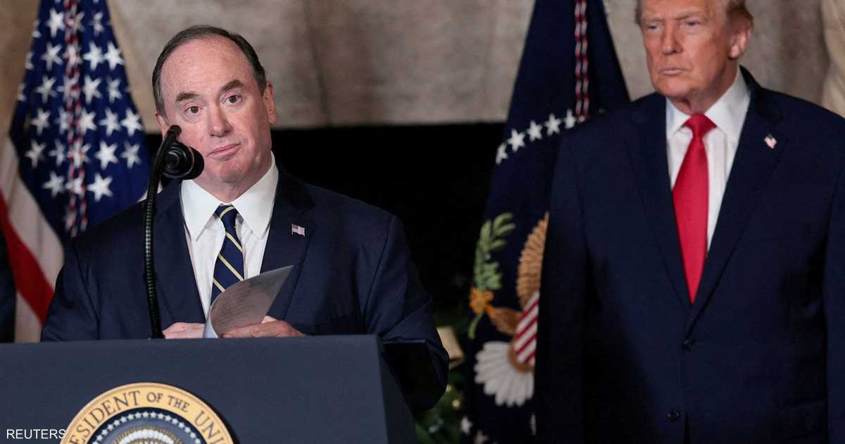 البنتاغون يعلن استقالة وزير البحرية الأمريكي بشكل فوري