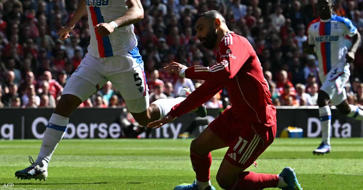 منتخب مصر يعلق على إصابة محمد صلاح في الدوري الإنجليزي وسط غموض طبي