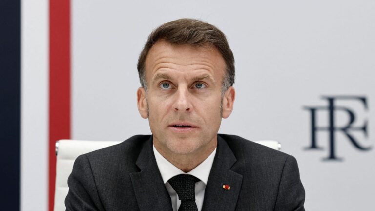 ماكرون يعبر عن مخاوف حول استدامة وقف إطلاق النار في لبنان