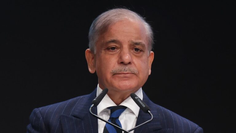 رئيس وزراء باكستان يشيد بجهود ترامب في التوصل إلى وقف إطلاق النار في لبنان