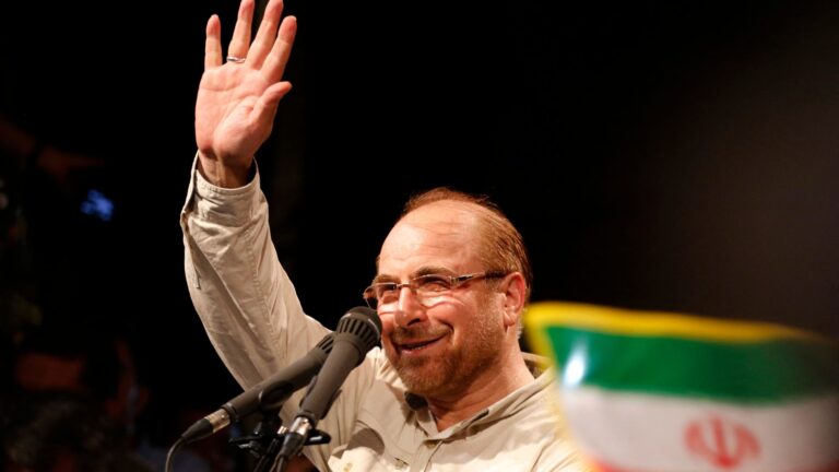 قاليباف يؤكد استمرار الصعوبات في مفاوضات إيران مع أمريكا ويشير إلى أن الطريق لا يزال طويلاً