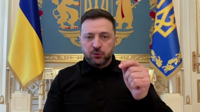 زيلينسكي يؤكد لأمانبور ضرورة حوار قادة العالم مع بوتين لوقف الحرب في أوكرانيا