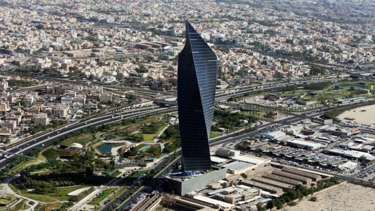 الكويت تعلن تعرض موقعين حدوديين لهجوم بطائرتين مسيرتين قادمتين من العراق