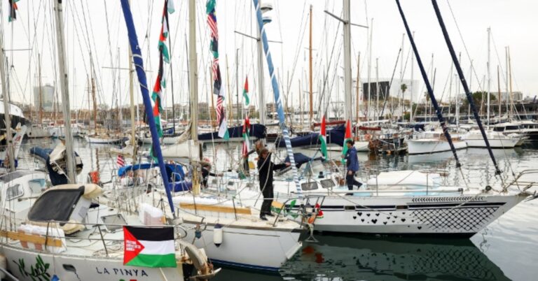 انطلاق أسطول مساعدات إنسانية من برشلونة لكسر حصار غزة