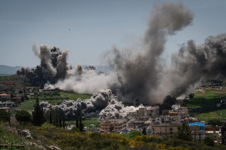 صور فضائية تكشف محو أحياء سكنية في بنت جبيل والخيام جنوب لبنان