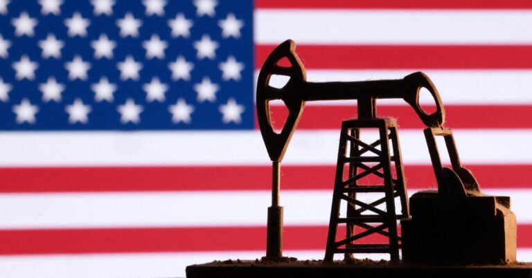 الولايات المتحدة تعرض إقراض 30 مليون برميل من النفط من الاحتياطي الاستراتيجي