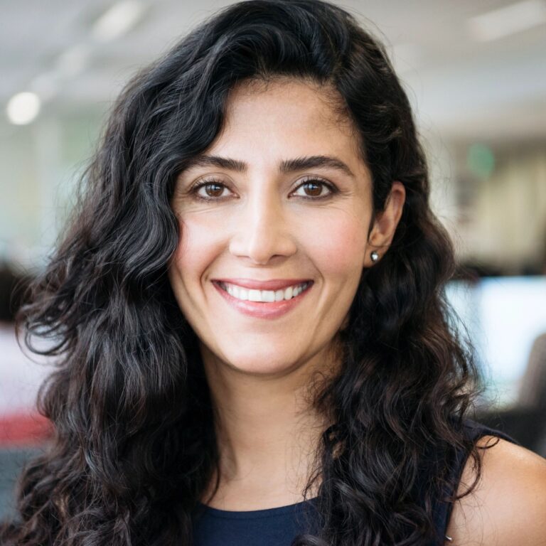 أبرز الأخبار والتقارير والمقابلات في محتوى مرئي واضح ومباشر