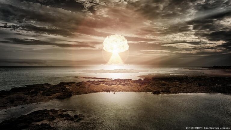 زيادة ضخمة في استثمارات صناعة الأسلحة النووية تبلغ 700 مليار دولار