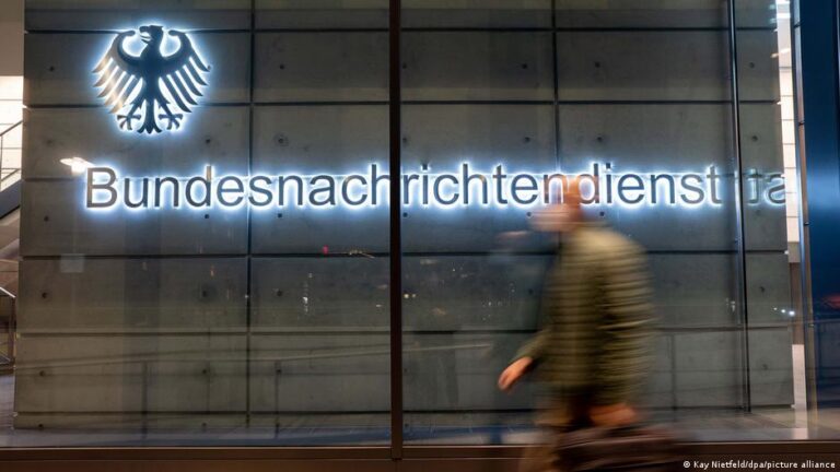 جدل في ألمانيا حول تعديل آلية مراقبة الاستخبارات وتطورات مستقبل لجنة G10 السرية
