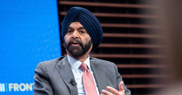 رئيس البنك الدولي: إمكانية جمع 20 مليار دولار لدعم دول ما بعد حرب إيران