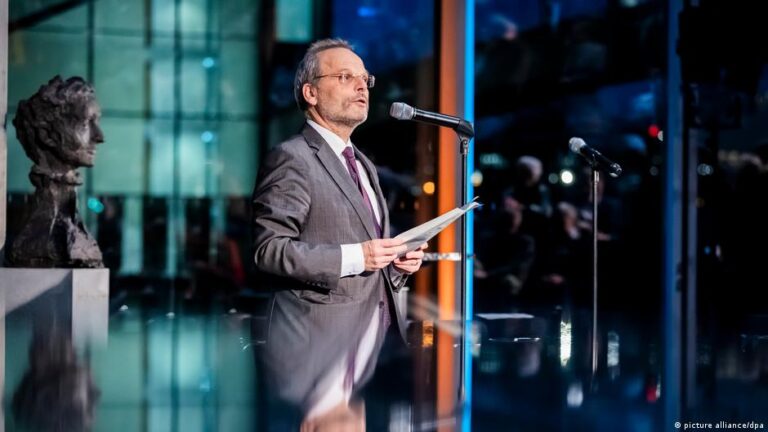 مسؤول ألماني ينتقد مشاركة دي جي فلسطينية في مهرجان هامبورغ ويصفها بمعاداة السامية في المجال الثقافي