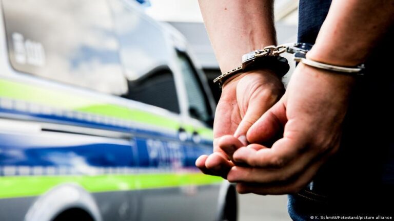 انتقادات متزايدة لوزير الداخلية الألماني رغم تراجع معدلات الجريمة العامة