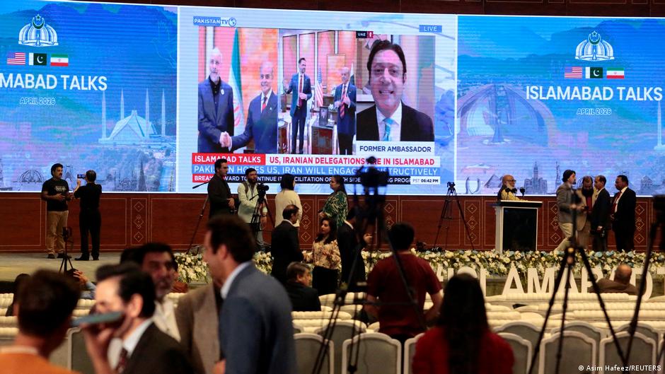 باكستان تلعب دور الوسيط في النزاع بين إيران وأمريكا: تحديات وفرص الدبلوماسية الإقليمية