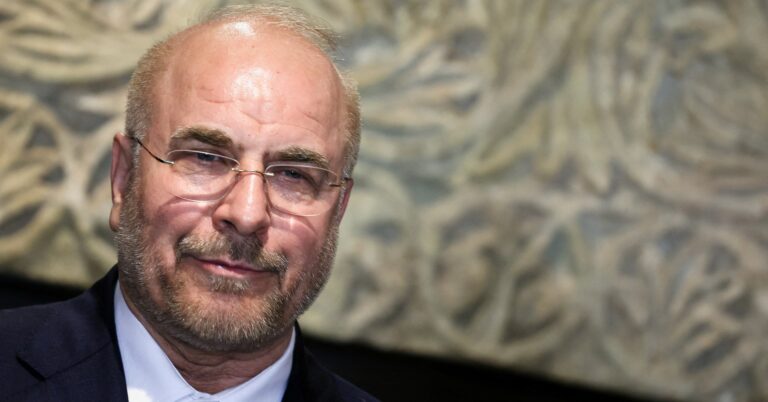 وفد برئاسة قاليباف يصل إسلام آباد لإجراء محادثات سلام مع الولايات المتحدة