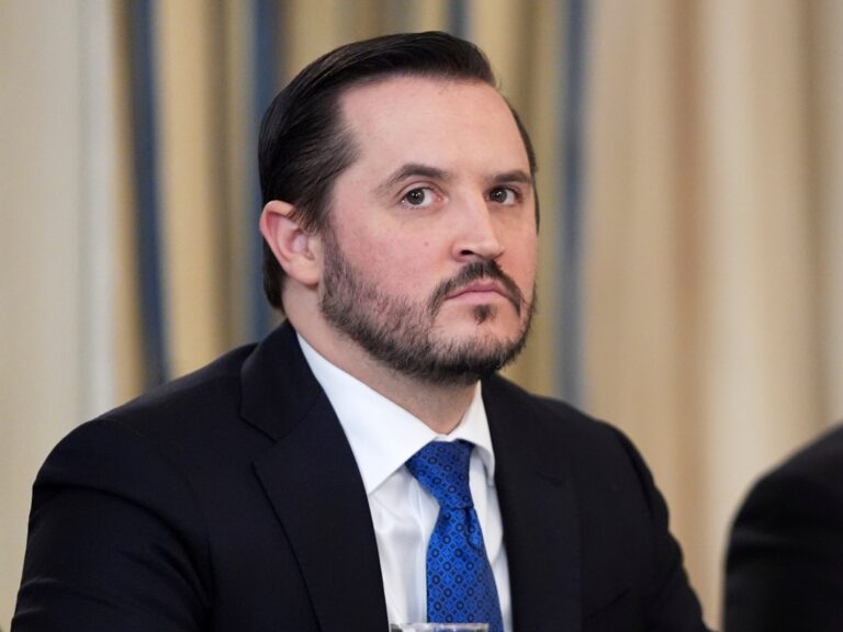 نصيحة داخل البيت الأبيض: الصراحة المطلقة في التعامل مع دونالد ترمب فقط