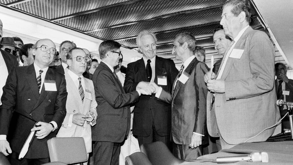 عودة ظلال اتفاق 17 مايو 1983 مع بدء مفاوضات لبنان وإسرائيل ورفض حزب الله الحاد