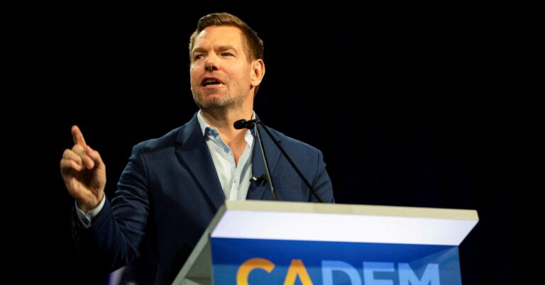 المدعي العام في مانهاتن يفتح تحقيقاً في تهم اعتداء جنسي ضد النائب إريك سوالويل