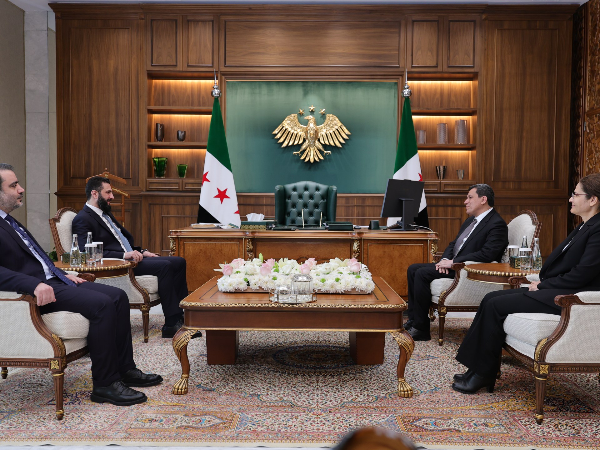 الشرع يلتقي مظلوم عبدي لاستكمال دمج قوات سوريا الديمقراطية في مؤسسات الدولة