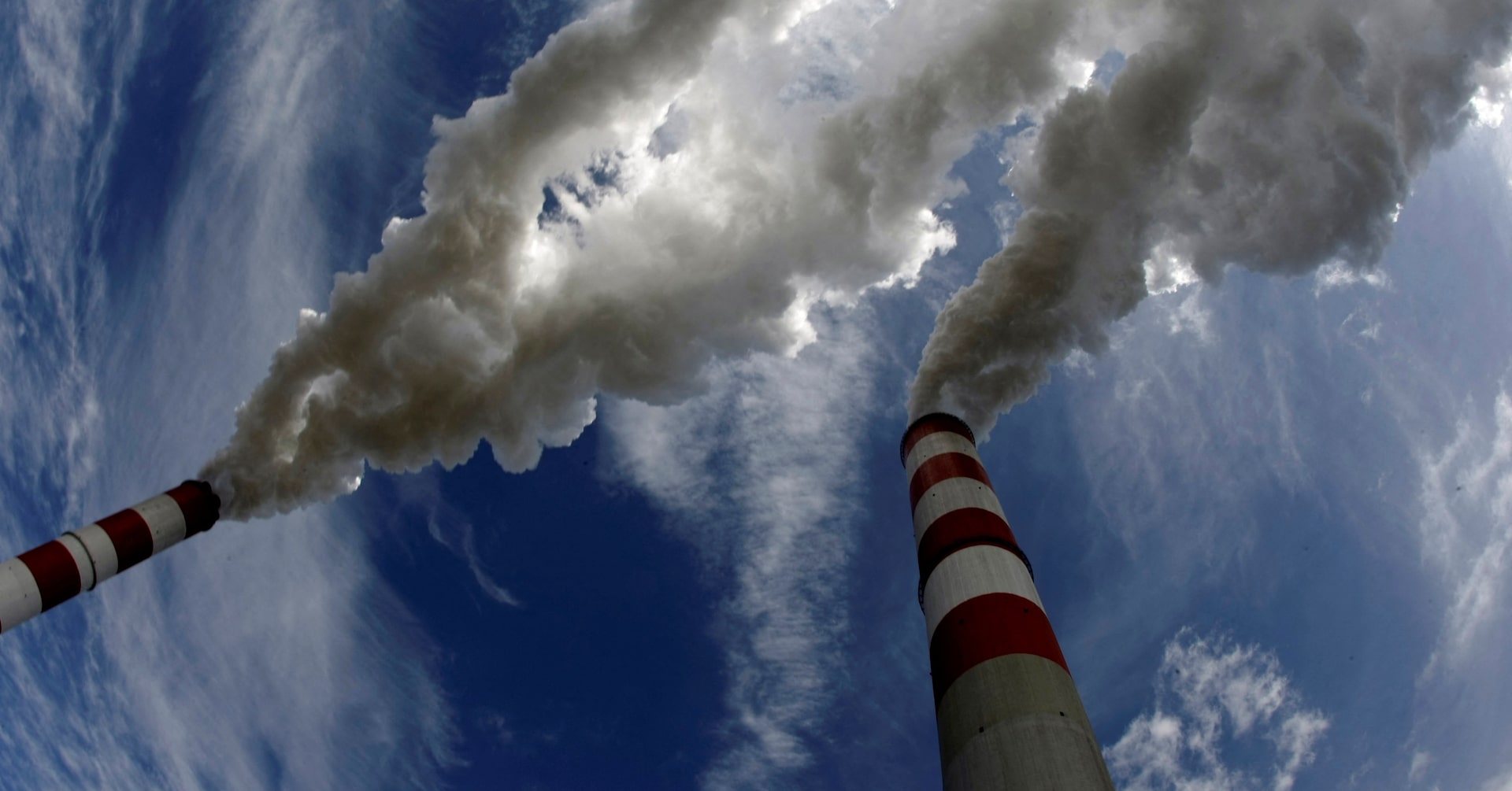 المفوضية الأوروبية تعلن انخفاض انبعاثات الكربون 1.3% في 2025 واقتراب هدف 2030