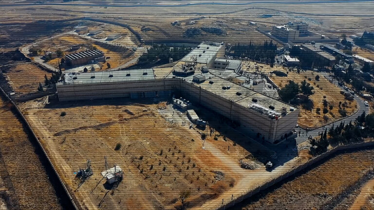 مشاهد حصرية من داخل سجن صيدنايا تثير الجدل حول سرقة ذاكرة السجن