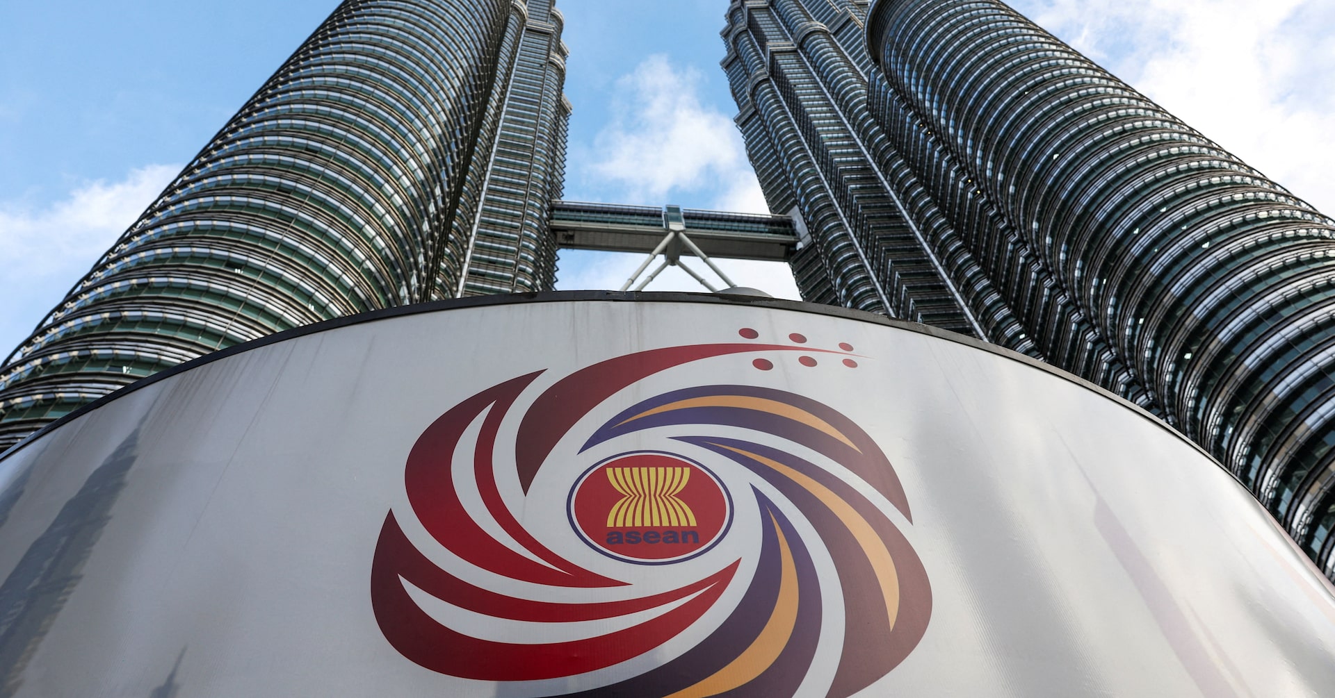 وزراء مالية آسيان يعبرون عن قلقهم من تداعيات التوتر في الشرق الأوسط