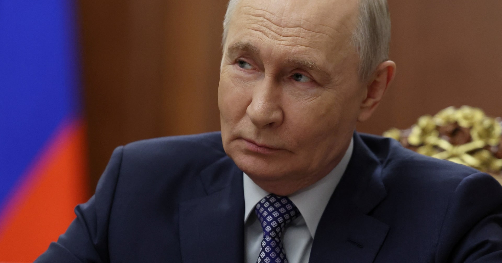 بوتين يعلن وقف إطلاق النار لمدة يومين بمناسبة عيد القيامة ويتوقع تجاوب أوكرانيا