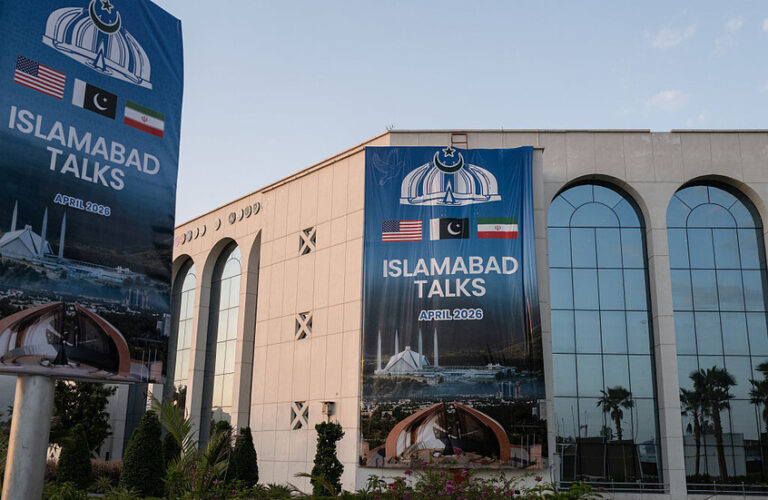 واشنطن تطالب طهران بتجميد تخصيب اليورانيوم لمدة 20 عاماً