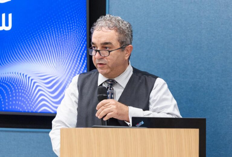 رؤية من المسافة صفر: تحليلات الدكتور صالح الحموري الصريحة والشفافة