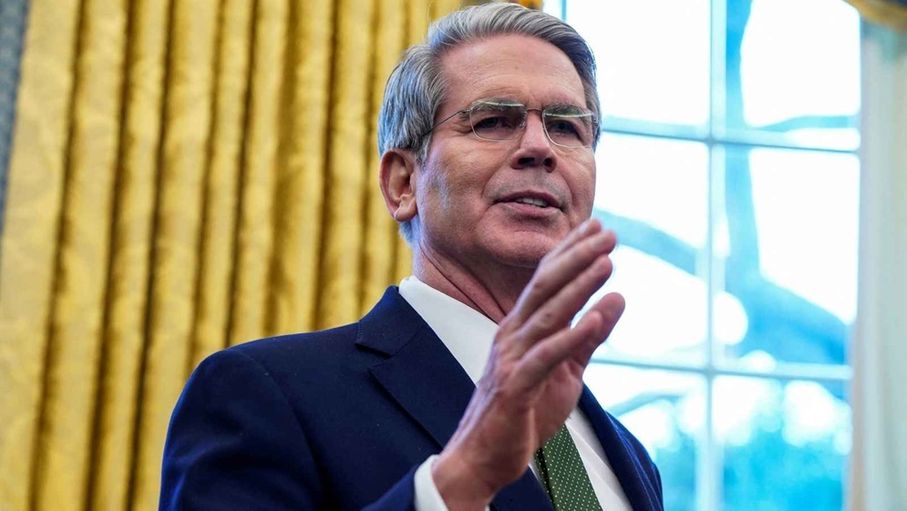 وزير الخزانة الأميركي يطلق عملية “الغضب الاقتصادي” ضد إيران لزيادة الضغوط