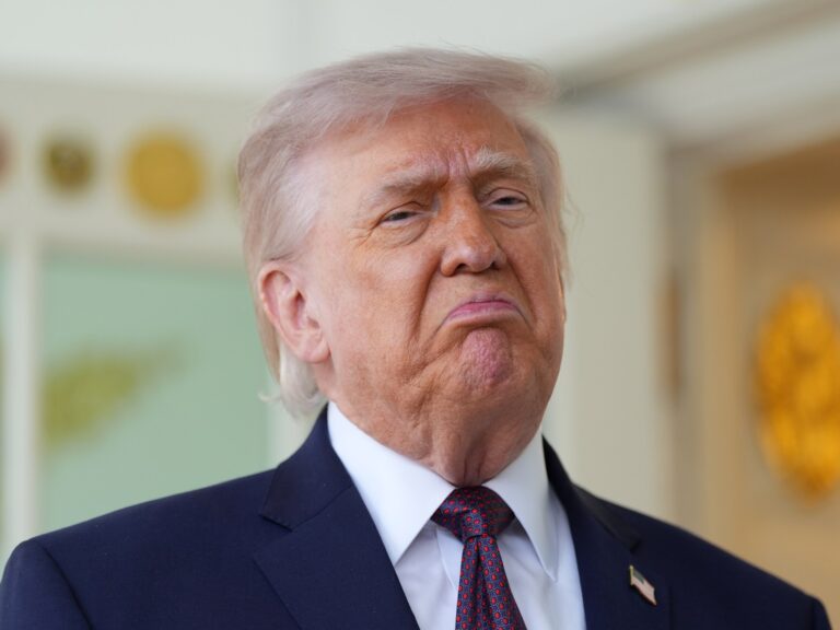 ترمب يعلن تحقيق نصر ساحق ضد إيران ويؤكد رفضه لتقليل إنجازاته