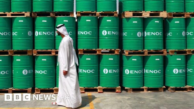 الإمارات تخرج من أوبك: تداعيات على سوق النفط والعلاقات السعودية الإماراتية