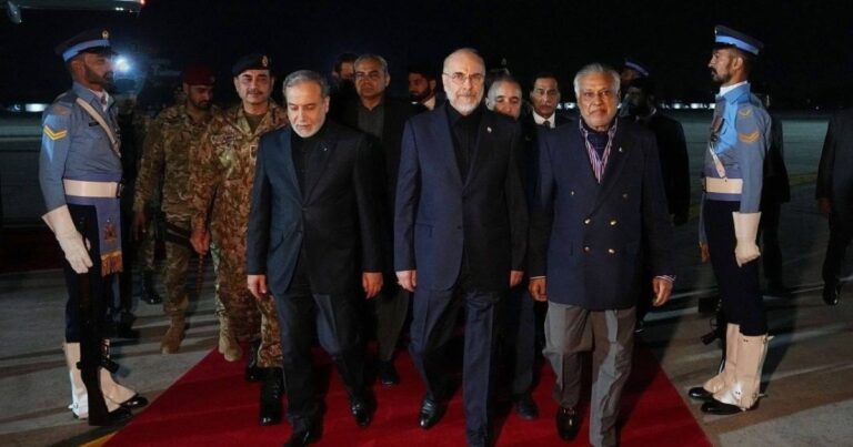 الخلاف بين عراقجي وقاليباف يكشف صراع النفوذ بين الحكومة والحرس الثوري في إيران