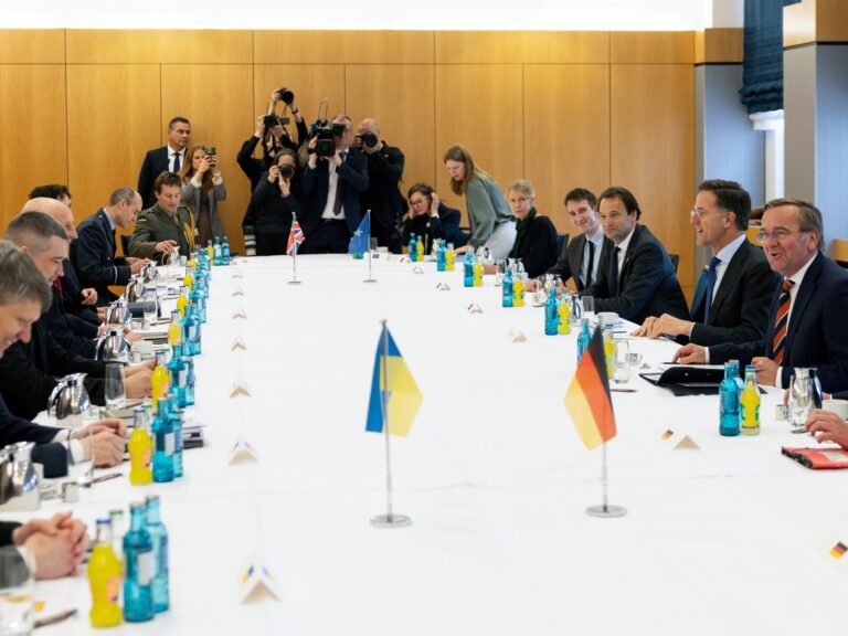 قمة أوروبية في قبرص تبحث دعم أوكرانيا وتصاعد التوتر مع إيران