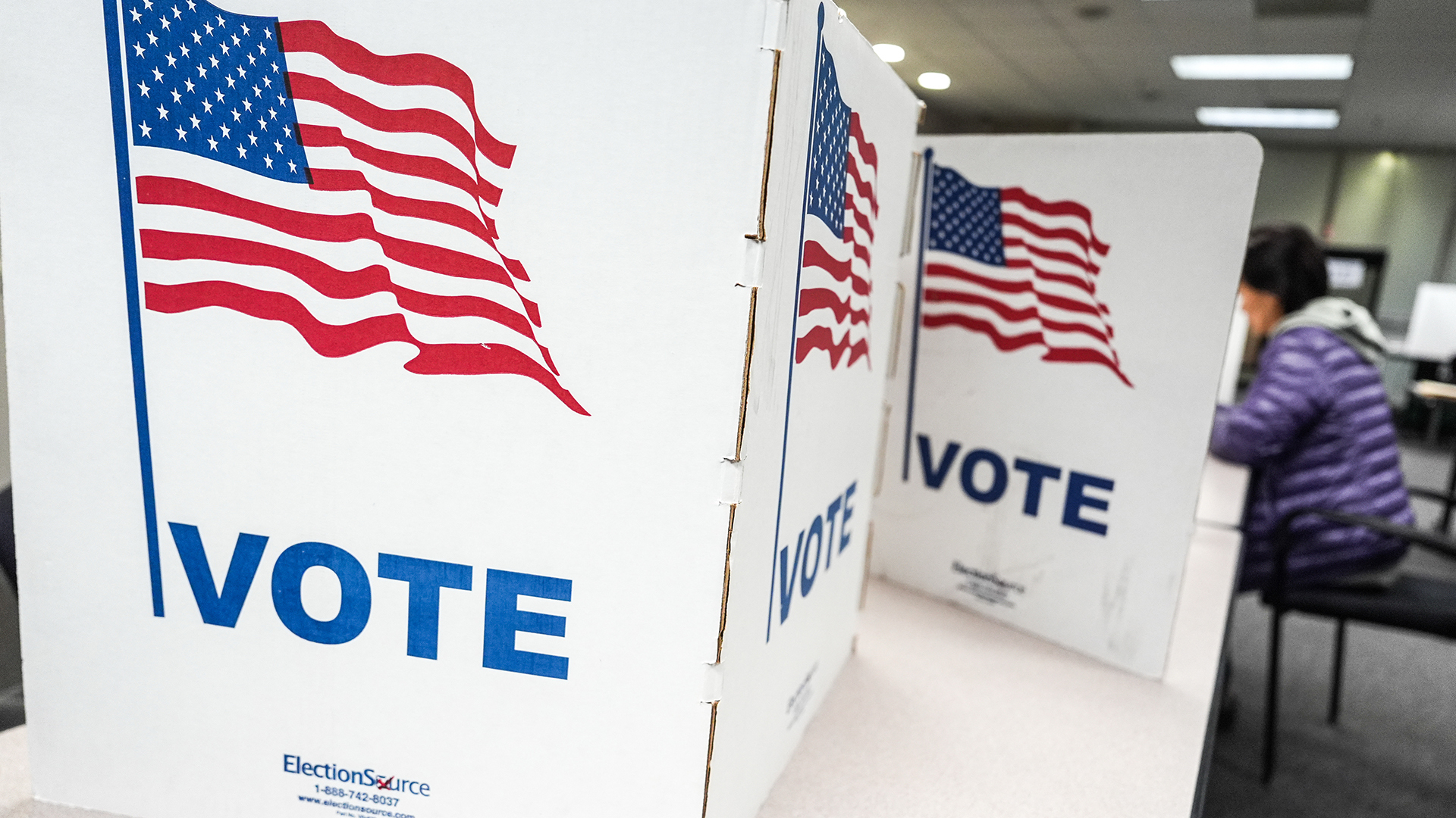 استفتاء فرجينيا ودعم ترمب: معركة تحسم ملامح السيطرة على الكونغرس الأمريكي