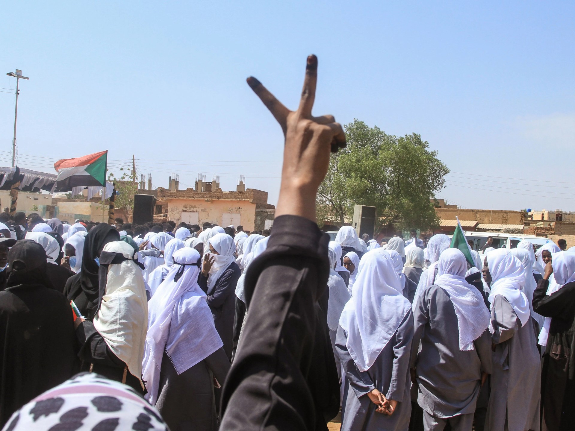 السودان بعد 1100 يوم من الحرب: تشظي جغرافي وآفاق تعافٍ واعدة