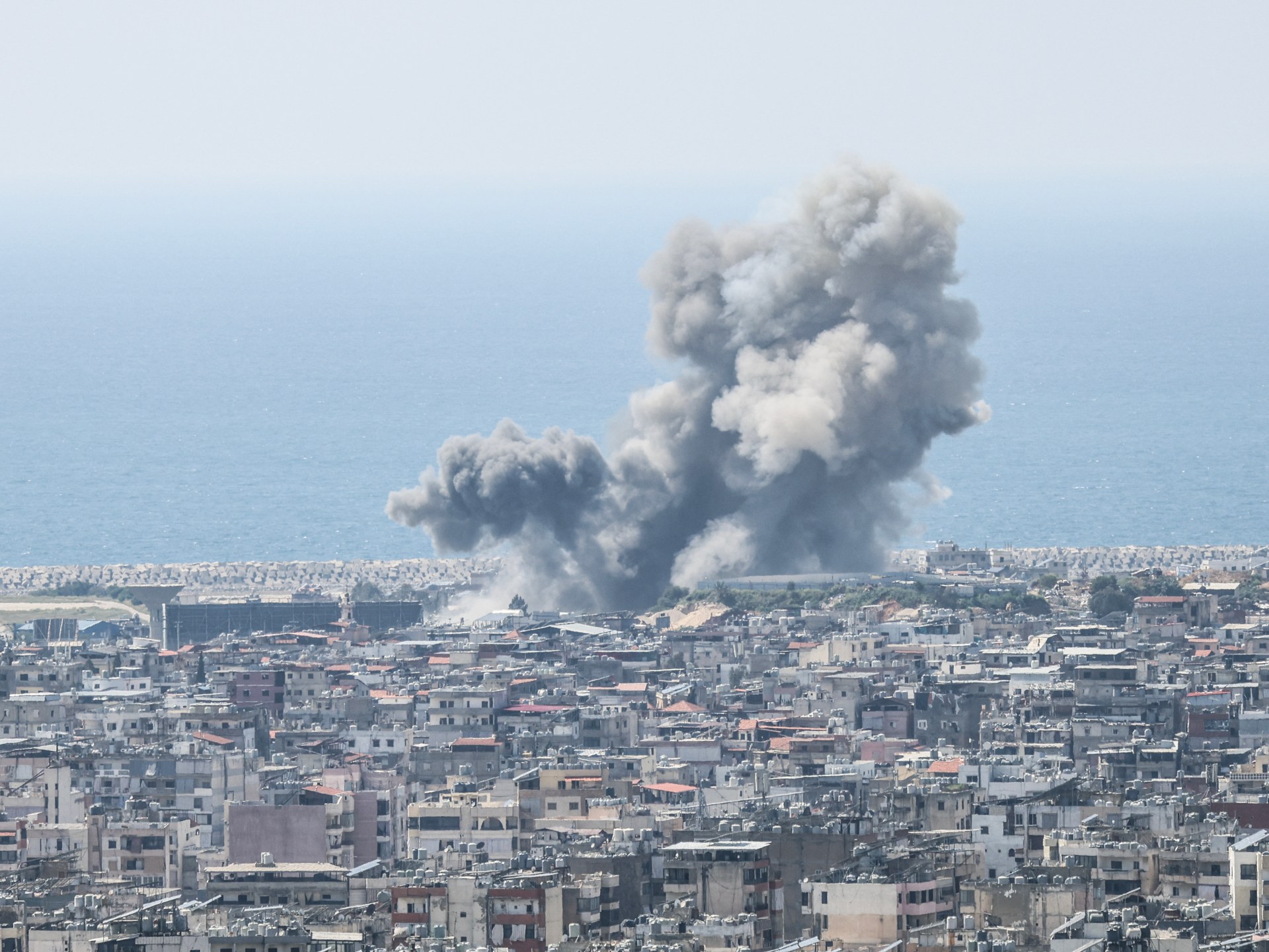 دوافع إسرائيل واستراتيجياتها لتأجيج النزاع في لبنان وإيران