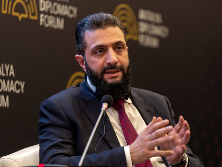 الشرع يؤكد دور سوريا في حماية المنطقة ويسعى لاتفاق انسحاب إسرائيلي يضمن السلام