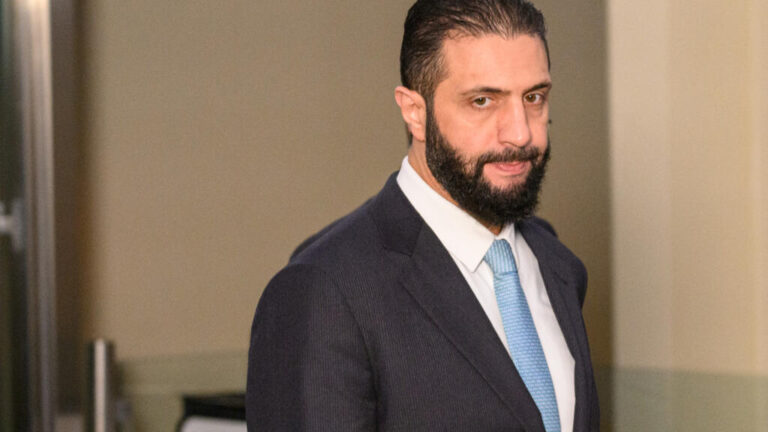 سوريا تجري أول تعديل حكومي واسع منذ الإطاحة بالرئيس بشار الأسد برئاسة أحمد الشرع