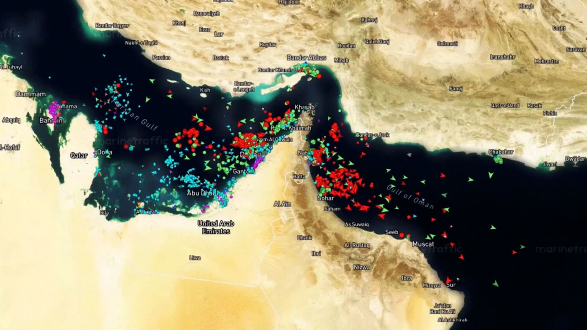 تطورات متقلبة في محادثات السلام بين الولايات المتحدة وإيران تحت مجهر الاهتمام الدولي