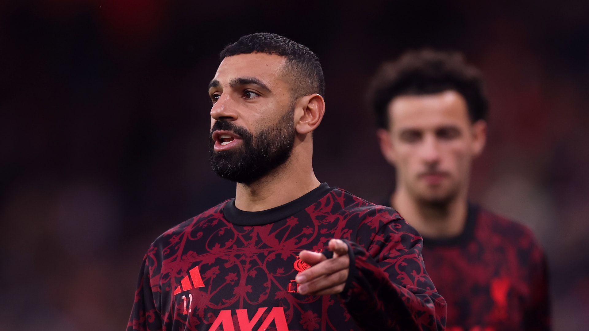 محمد صلاح يشارك متابعيه آخر تطورات حالته الصحية أثناء علاجه