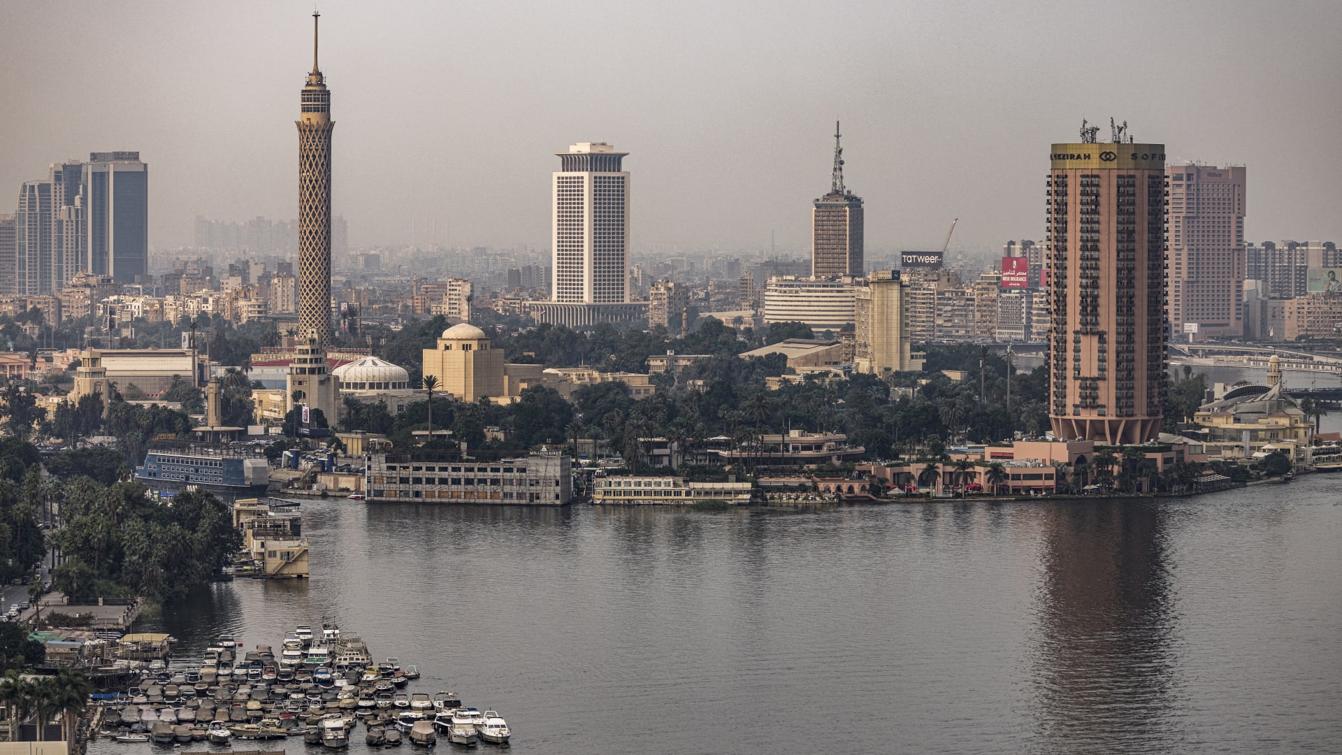 مصر تبدأ رفع أسعار خدمات الاتصالات بنسبة تصل إلى 15% لمواجهة ارتفاع التكاليف
