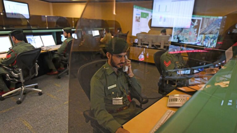 شرطة دبي تكشف عملية احتيال بملايين الدولارات بانتحال شخصية أميرة وسرقة عود فاخر