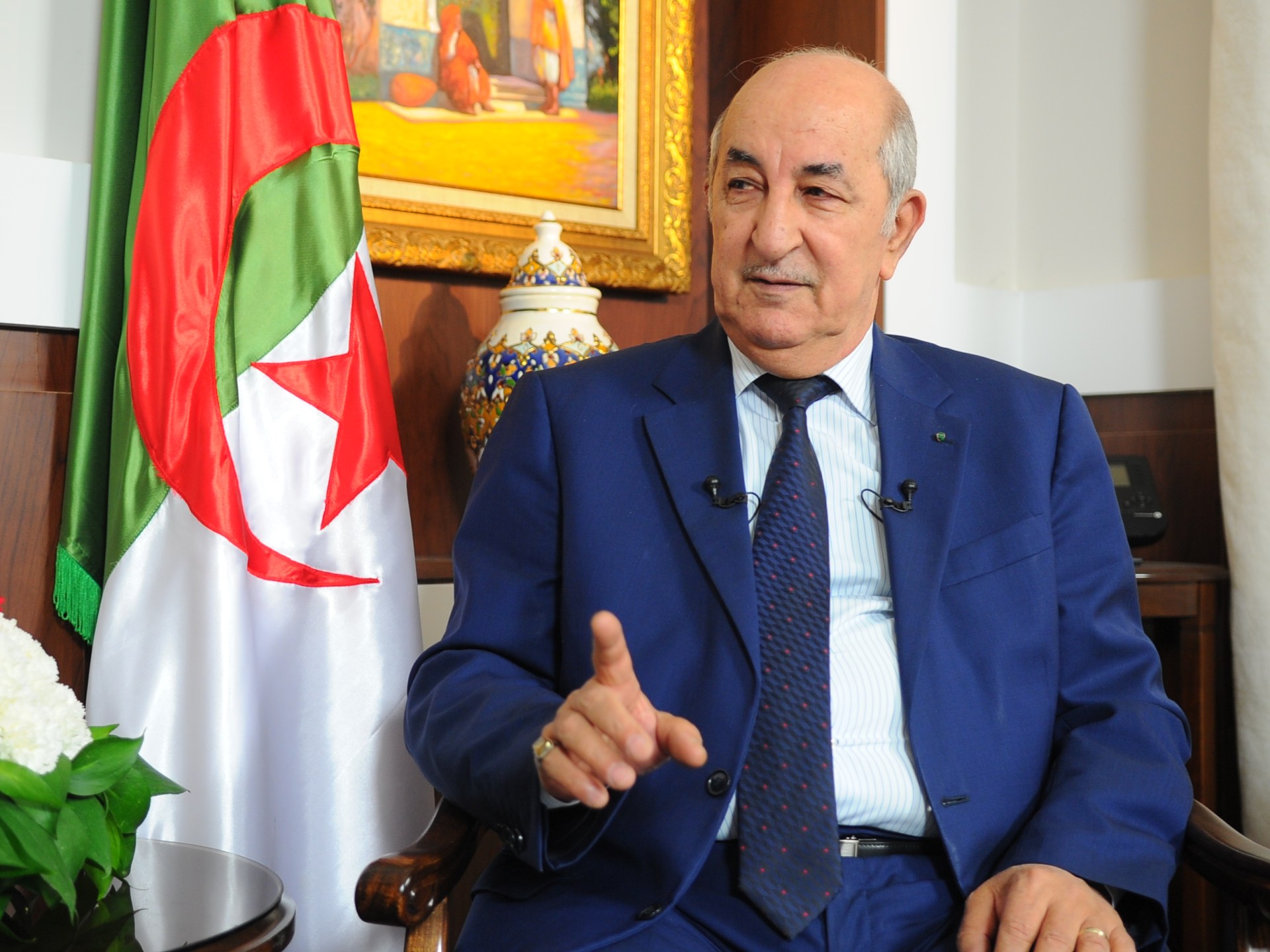 الرئيس الجزائري يدلي بتصريح رسمي أول حول الأزمة في مالي ويؤكد على أهمية الأمن الإقليمي