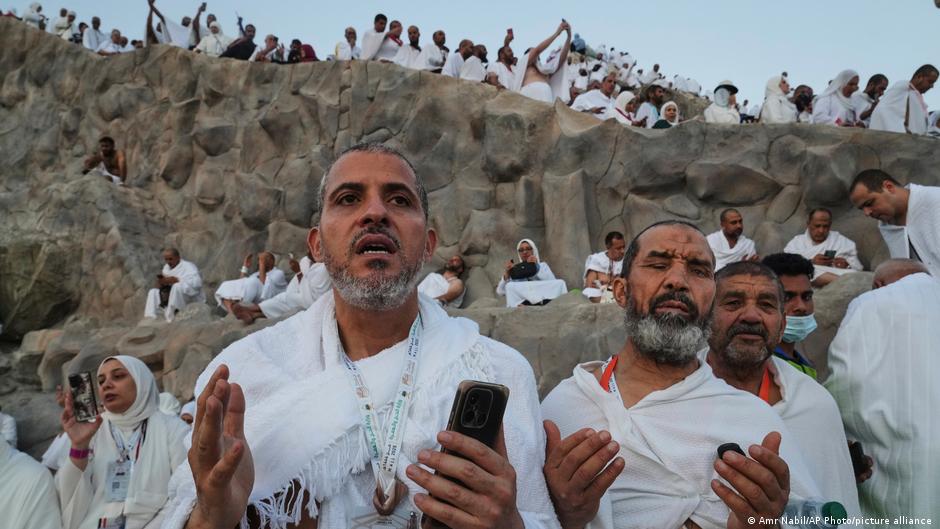 السعودية تفرض غرامات وعقوبات صارمة على من يحاول الحج بدون تصريح رسمي