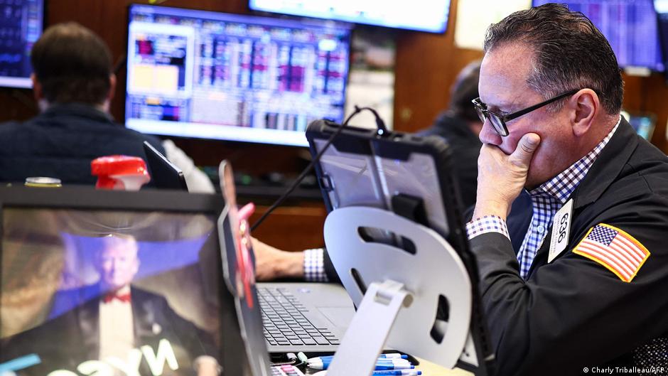 خسائر كبرى لشركات عالمية بقيمة 25 مليار دولار جراء أزمة مضيق هرمز الاقتصادية