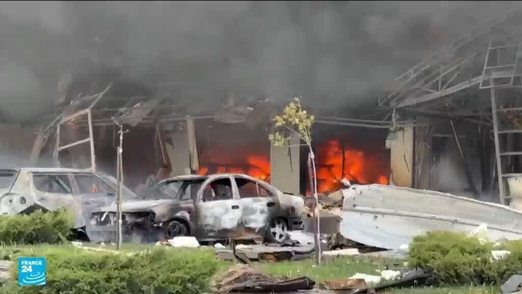 أوكرانيا تتهم روسيا بخرق واسع لوقف إطلاق النار إثر هجوم على زابوريجيا