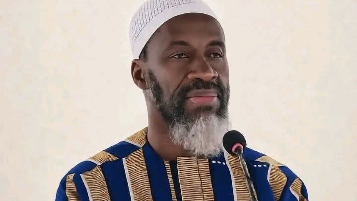 اعتقال الإمام كيندو يثير جدلاً واسعاً حول تأميم المنابر الدينية في بوركينا فاسو